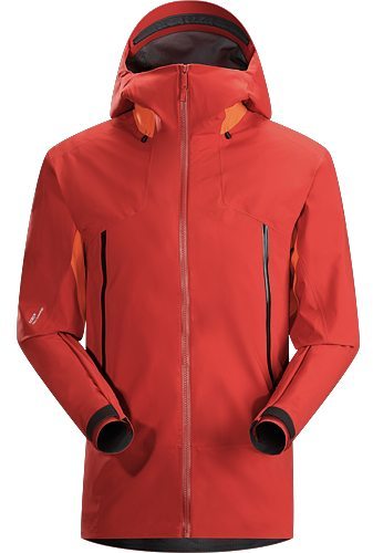 Jonathan Ellsworth reviews the Arc'teryx Lithic Comp Jacket for Blister Gear Review
