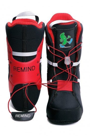 Zeppelin Zeerip reviews the Remind Solution Snowboard Liner for Blister Gear Review