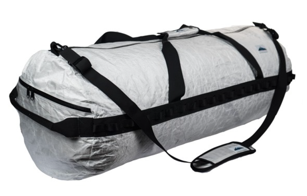 Cy Whitling reviews the Hyperlite Mountain Gear Dyneema Duffel for Blister Gear Review.