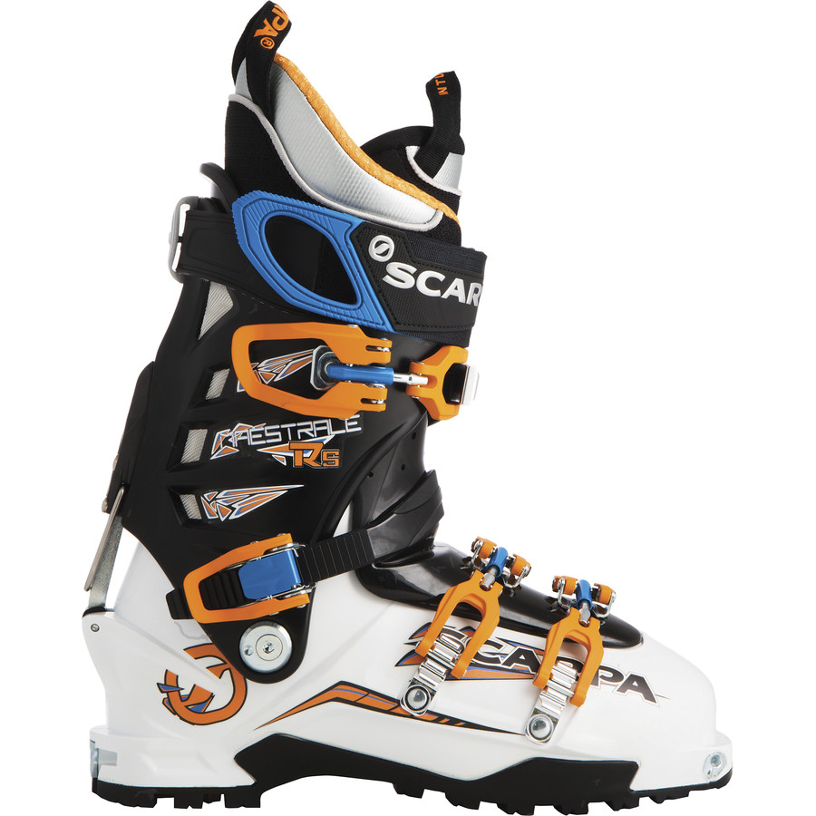 David Steele reviews the Scarpa Maestrale RS for Blister Review.